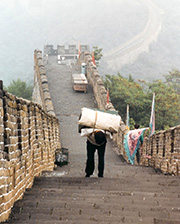 worker on the great wall, china